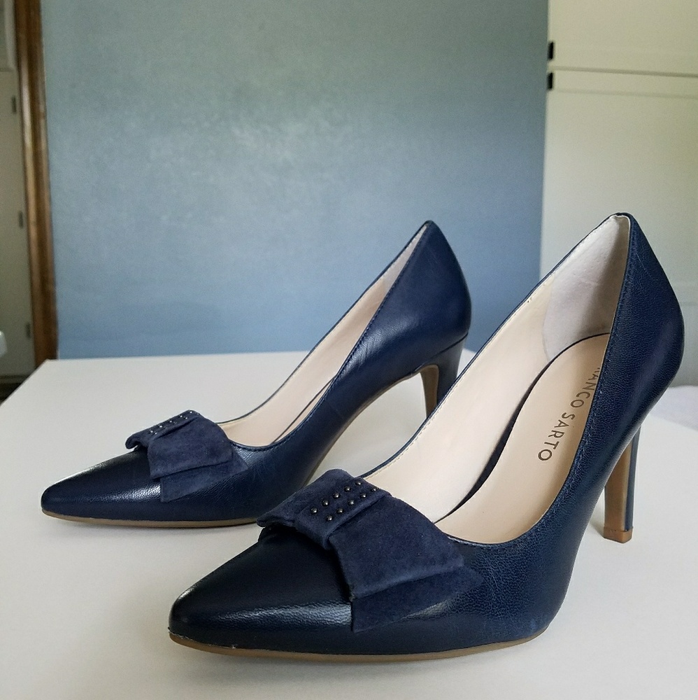 NWOT Franco Sarto Leather Navy Bow Heels